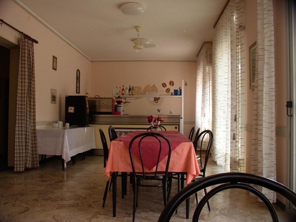 Hotel Ivette Rimini Zewnętrze zdjęcie
